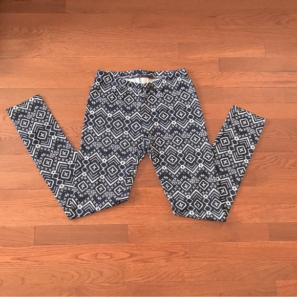 Navy & White Geometric Print Leggings Women’s Small or Junior’s Medium - Picture 2 of 11